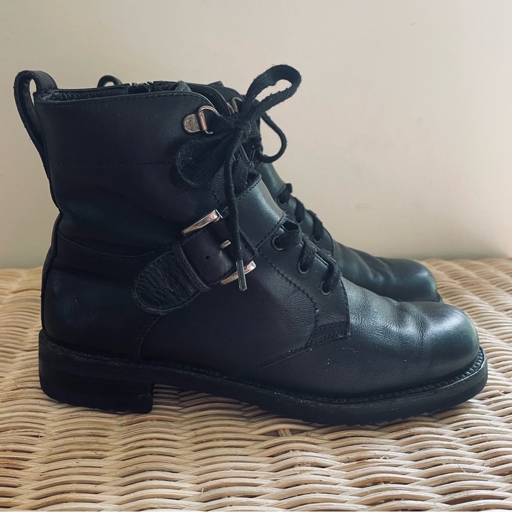 Gravati Lace Up Leather Black Combat Boot size 6.5